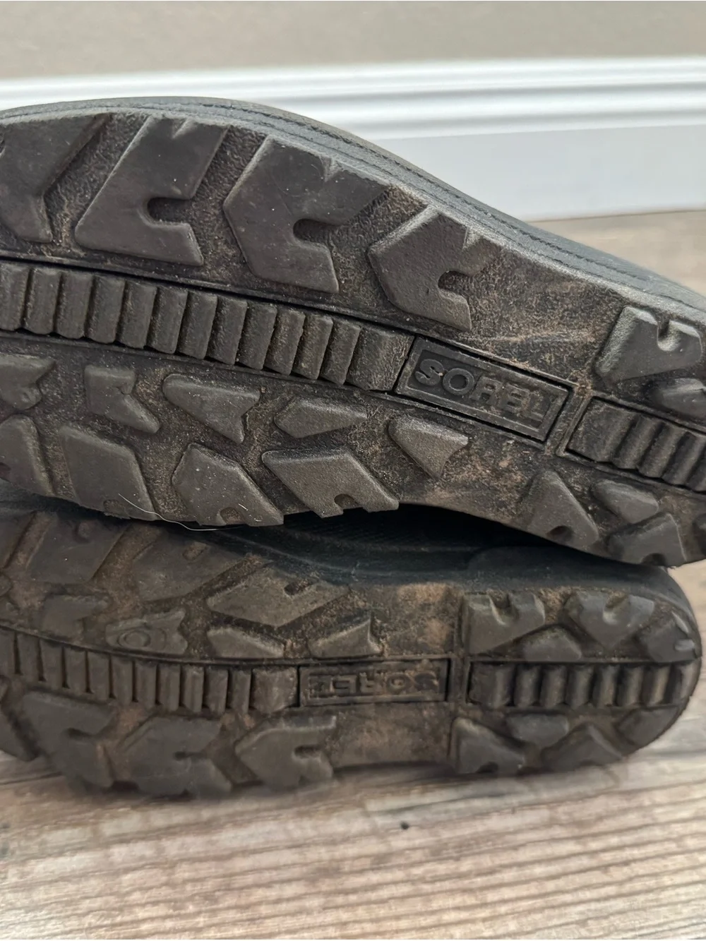 Sorel Snow Command Camo Snow Boots Kids Youth Size 5 Waterproof Insulated